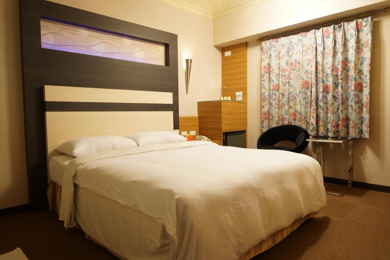 טאינאן Ying Dai Hotel מראה חיצוני תמונה